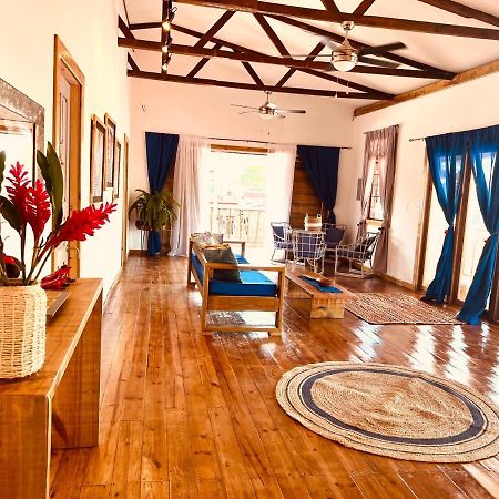 فندق Casa Le Parc - Main Street بوكاس تاون المظهر الخارجي الصورة